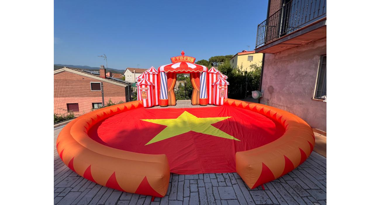 Inflable decoratiu de pista de circ per a esdeveniments i festes temàtiques