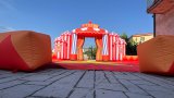 Inflable decoratiu de pista de circ per a esdeveniments i festes temàtiques